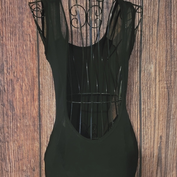 Hottie Floor-Sweeping Backless Dress - Picture 5 of 12